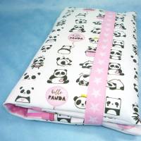Windeltasche mit süßen Pandas | Wickeltasche für Baby unterwegs | Universaltasche Bild 2