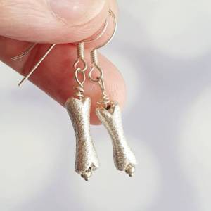 Ohrringe Hund ,hängend ,Silber Knochen, Geschenk Hundebesitzer Bild 1