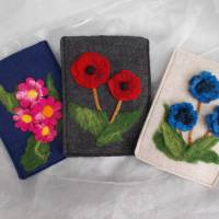 Hülle Case Etui Tasche für E-Book-Reader aus Filz und handegefilzen Blumen  *Kornblume* beige Bild 2