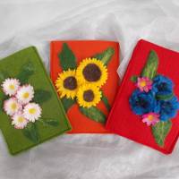 Hülle Case Etui Tasche für E-Book-Reader aus Filz und handegefilzen Blumen  *Kornblume* beige Bild 3