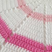 wunderschönes Häkeldeckchen iin weiß und rosa/ pink Tönen, 100% Baumwolle Bild 4