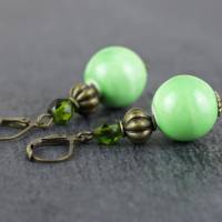 Ohrringe mit grünen Perlen, grasgrün Bild 1