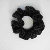 Scrunchie / Haargummi  gehäkelt Schwarz flauschig Bild 1