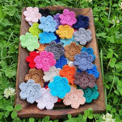 Häkelanleitung für einfache Häkelblümchen