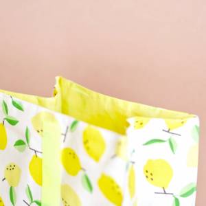 Picknicktüte für unterwegs, wasserabweisende Tasche, gelbe Zitronen Bild 5