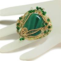 Großer Ring Achat grün 55 x 45 mm handgemacht in wirework goldfarben crazy Handschmuck Bild 3
