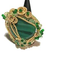 Großer Ring Achat grün 55 x 45 mm handgemacht in wirework goldfarben crazy Handschmuck Bild 4