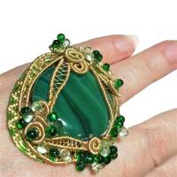 Großer Ring Achat grün 55 x 45 mm handgemacht in wirework goldfarben crazy Handschmuck Bild 6
