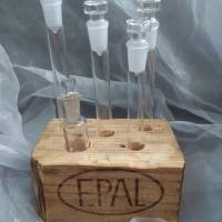 Reagenzglashalter Reagenzglasständer Tablett  *Reagenz-EPAL* aus einem Palettenklotz und antiken Reagenzgläsern Bild 1