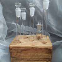 Reagenzglashalter Reagenzglasständer Tablett  *Reagenz-EPAL* aus einem Palettenklotz und antiken Reagenzgläsern Bild 3