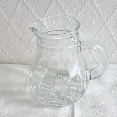 Vintage Milchkännchen aus Glas - 1/8 L - aus den 80er Jahren