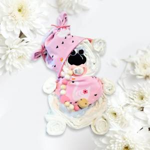 Windeltorte Bär Windelgeschenk Windelbär individuelles handmade Geschenk zur Geburt für Mädchen rosa Schwäne Ohrenmütze Bild 1
