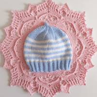 Mütze, 100% Wolle (weiche Merino), hellblau/ weiß gestreift, passt Neugeborenen, evtl. Frühchen Bild 10