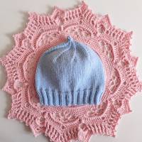 Reine Wolle, Mütze für Neugeborene/Frühchen, handgestrickt, uni hellblau Bild 4