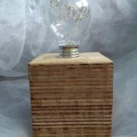 Tischlampe Dekolampe Glühbirme Lampe  *Glühlampe Stripes* aus einem Palettenklotz und alten Glübirne mit LEDs Bild 4