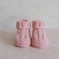 rosa Babyschuhe, aus Babywolle, von Hand gestrickt, 0-3 Monate Bild 4
