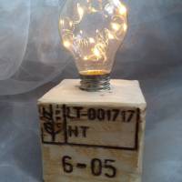 Tischlampe Dekolampe Glühbirme Lampe  *Glühlampe EPAL* aus einem Palettenklotz und alten Glübirne mit LEDs Bild 1