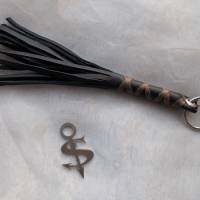 Schlüsselanhänger Schmuckanhänger Schlüsselring echt Leder  Little Whip schwarz braun Bild 1