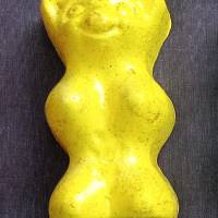Sweet Gummibärchen yellow  Bär aus Beton zur Dekoration gelb Bild 1