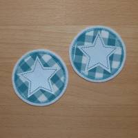 1 Paar Bügelflicken, rund 5,5 cm, türkis-weiß mit reflektierenden Sternen, Biobaumwolle, Handarbeit Bild 1