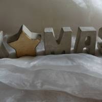 X MAS  Weihnachtlicher Schriftzug aus Beton - Buchstaben + Stern in wunderschöner Holzkiste Bild 1