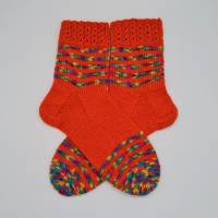 Gestrickte Socken mit Streifen in orange bunt, Gr. 40/41, handgestrickt, la piccola Antonella Bild 2