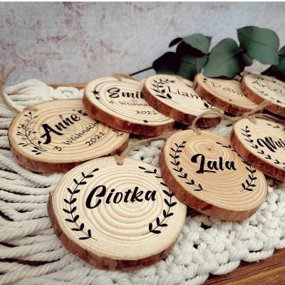 Personalisierter Baumscheibenaufhänger