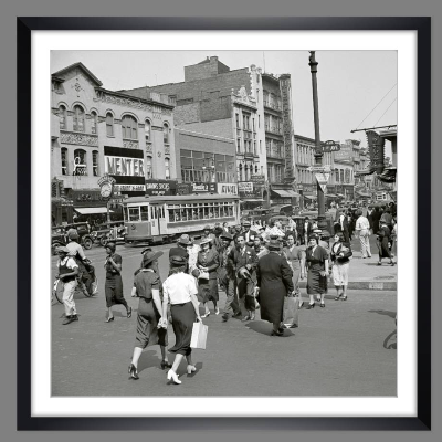Shopping in New York, Menschen in der Stadt 1938 - KUNSTDRUCK -  Historische schwarz-weiss Fotografie Vintage