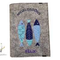 Hülle / Etui für den Angelpass / Angelschein *Fische blau*  personalisierbar mit Namen Angelgedöns Bild 1