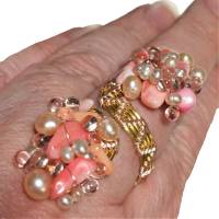 Ring pastell rosa handmade verstellbar Koralle Perlen und Glas funkelnd wirework Spiralring boho Bild 7
