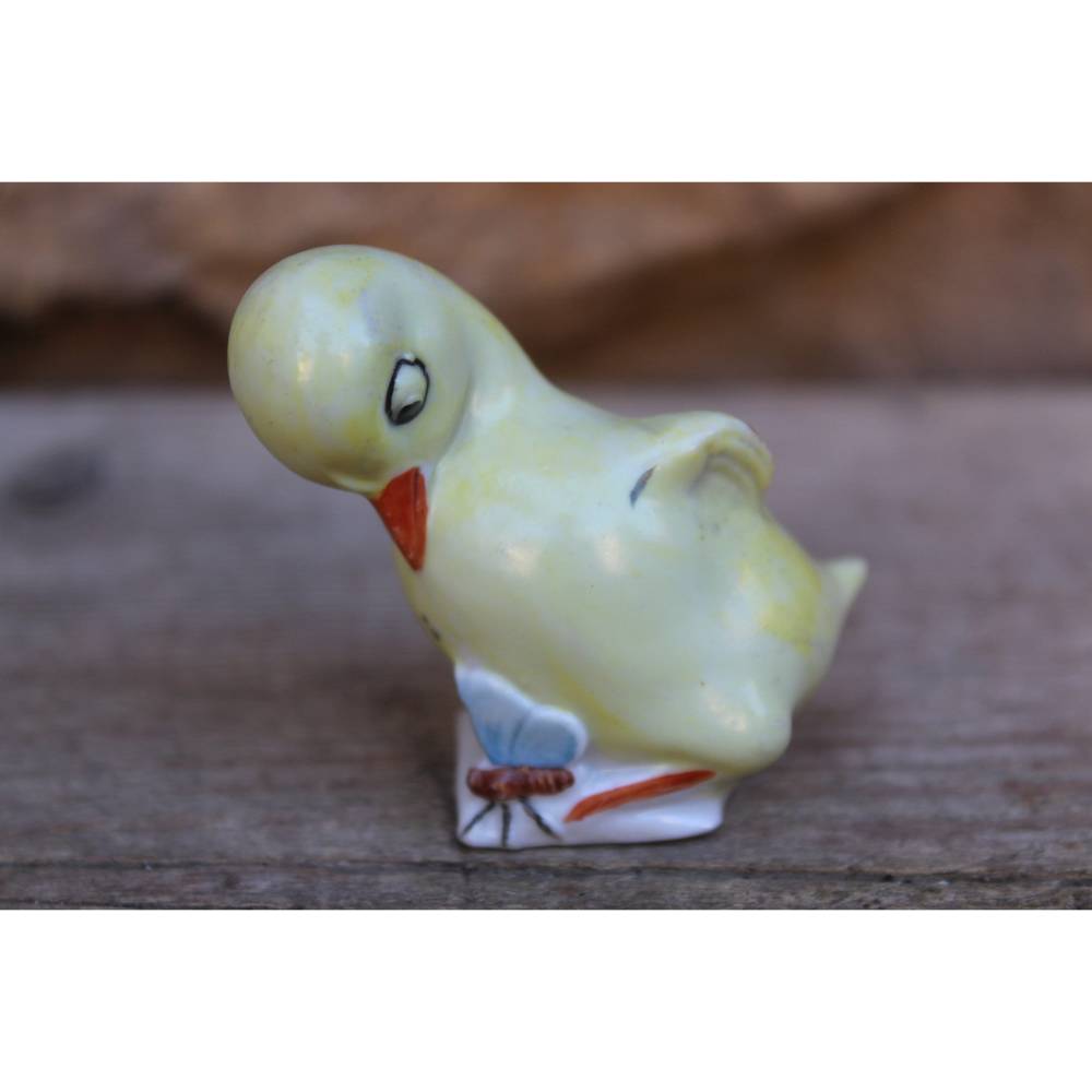 kleines Küken Osterküken Porzellanfigur Vintage