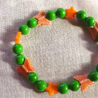 Kinderarmband Schmetterlinge und Sternchen in orange-grün von Hobbyhaus Bild 1