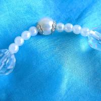 Perlenarmband Kristallklar-Weiss so elegant handgefertigt von Hobbyhaus Bild 2
