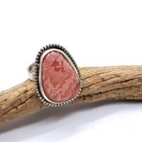 handgeschmiedeter Ring in 925er Silber mit großem flachen Rhodochrosit Stein Bild 2