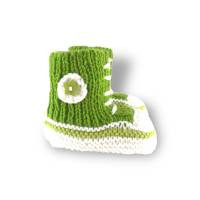 Gestrickte sportliche Baby-Schuhe MiNiS  im Sneaker - Look aus Mikrofaser in grün Bild 1