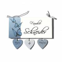 Türschild Holz Familie personalisiert Holzschild handbemalt Haustürschild individuell Schmetterlinge Bild 1