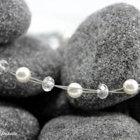 Die Schöne, elegante Kette für die Braut mit z. B. Corsagen Ausschnitt, Perlenkette mit durchsichtigen Perlen - Für Dich Bild 2