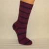 handgestrickte Socken, Strümpfe Gr. 41/42, Damensocken in anthrazit mit lila und kleinem Muster Bild 5
