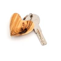 Schlüsselanhänger HERZ aus Olivenholz mit Gravur auf Englisch Bild 7