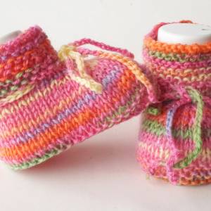Babyschuhe gestrickt Sockenwolle 0-3 Monate Strickschuhe Babysocken Socken Baby Bild 3
