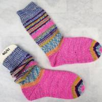 auffällige handgestrickte Socken Gr. 40/41 Bild 1