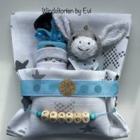 kleine Windeltorte mit Esel und Windelbaby, Babygeschenk Junge, kreatives Geschenk zur Geburt Bild 4