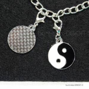 Charm Anhänger YinYang, Yin Yang schwarz weiß, Emaille Kaltemaille, hippie boho, handmade by BuntMixxDESIGN Bild 3