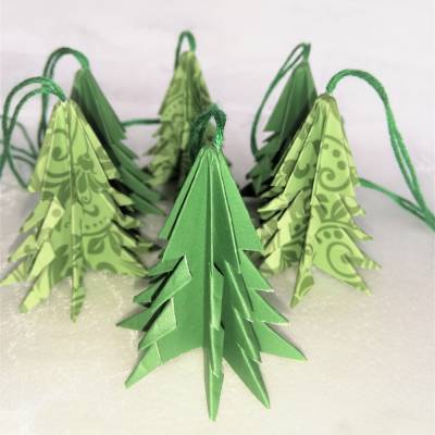 6 Origami Tannenbäume aus Faltpapier grün Weihnachten, Advent, Fest, Anhänger