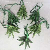 6 Origami Tannenbäume aus Faltpapier grün Weihnachten, Advent, Fest, Anhänger Bild 2