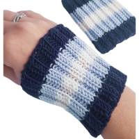 Pulswärmer 100 % Merino-Wolle handgestrickt marineblau, eisblau, weiß gestreift - Damen - Einheitsgröße - Modell 47 Bild 2