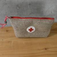 Erste-Hilfe-Täschchen aus Wollfilz, braun-grau meliert Bild 2