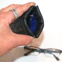 Upcycling Brillenetui, Brillenbox aus Fahrradinnenschlauch und Alcantara Bild 6