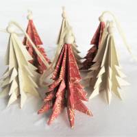 6 Origami Tannenbäume aus Faltpapier "Merry Christmas" Weihnachten, Advent, Fest, Anhänger Bild 1
