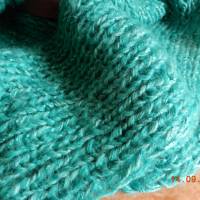 Handgestrickter grüner warmer Schal zum einkuscheln, Bild 3